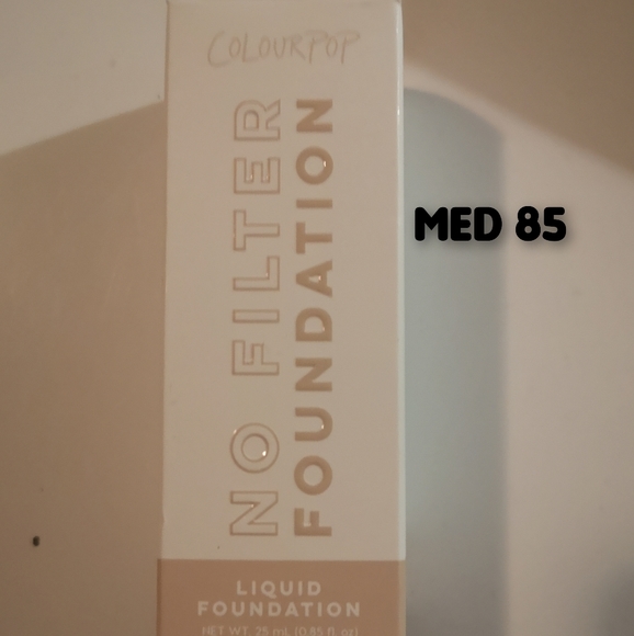 Makeup/Makeup Accessories price varies - Picture 5 of 6